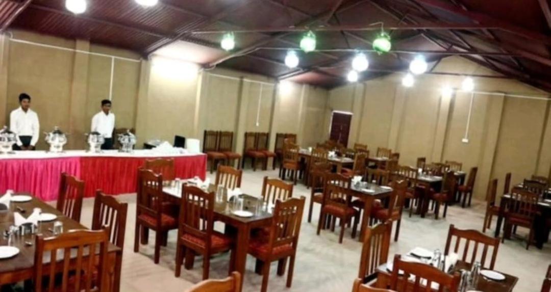 Om Luxury Resort Jaisalmer Rom bilde